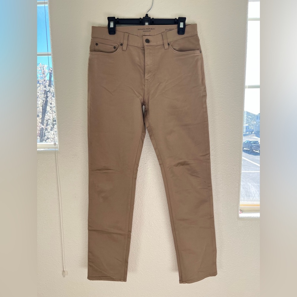 Banana Republic Men's Traveler Pants Tan